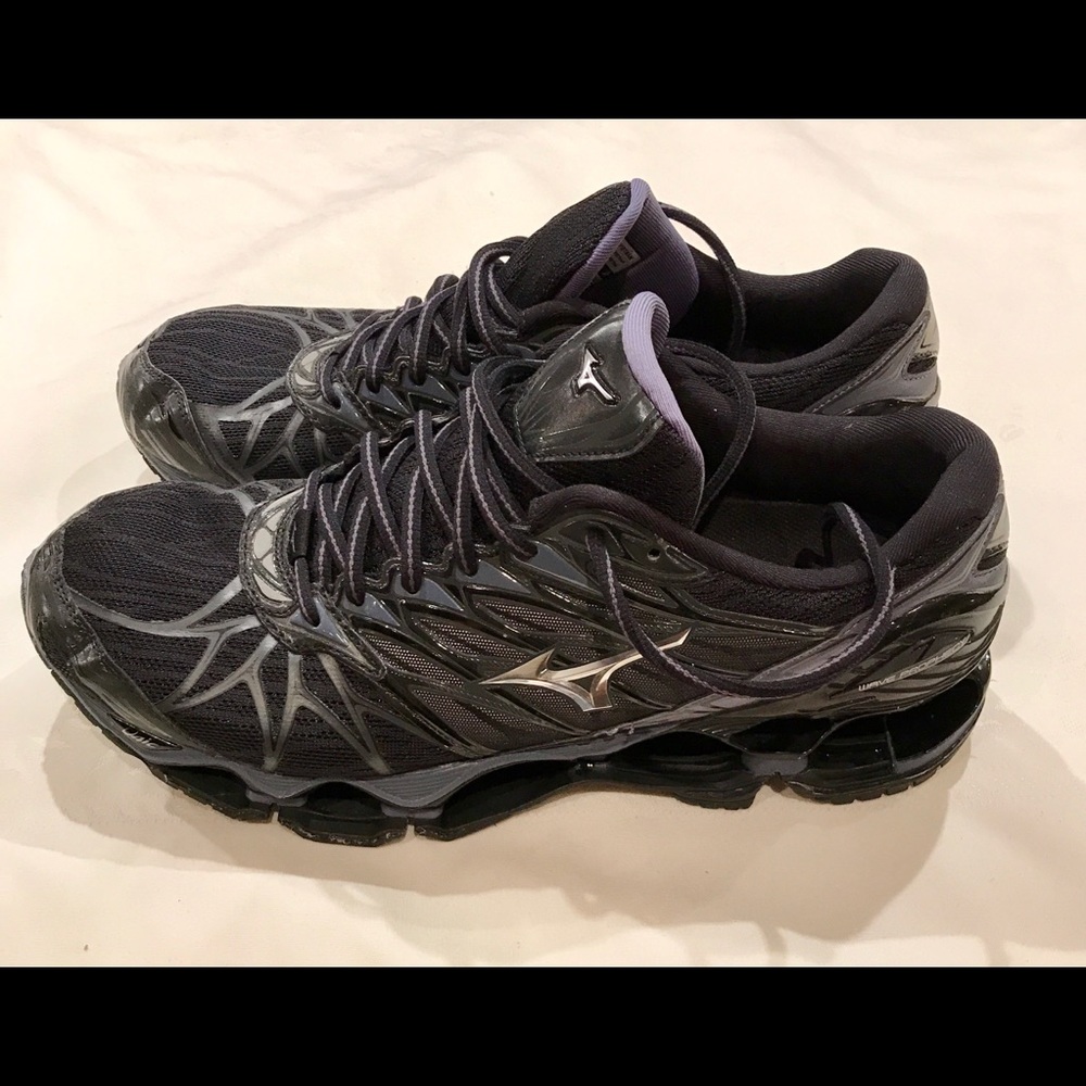 Men’s Mizuno Wave Prophecy 7